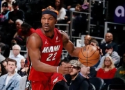 热火复出首战，助攻爆棚状态火爆，球队未来可期成为焦点！