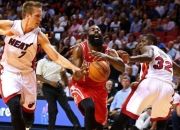  比赛规则变更引发热议！，字母哥在RNG比赛中出色发挥热度持续攀升